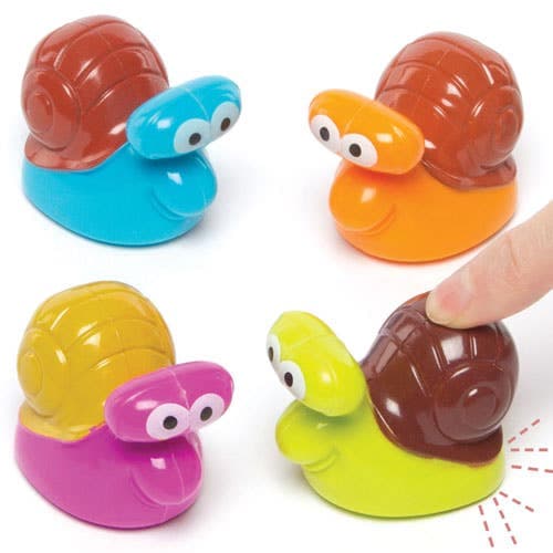 Pull Back Racing Snails (Pack of 4) Pocket Money Toys, 4 Assorted Colours, Approx Size 5.5cm